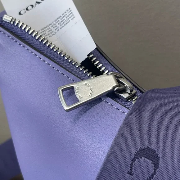 (new+tag) Coach smooth leather shoulder bag/ crossbody halfmoon violet